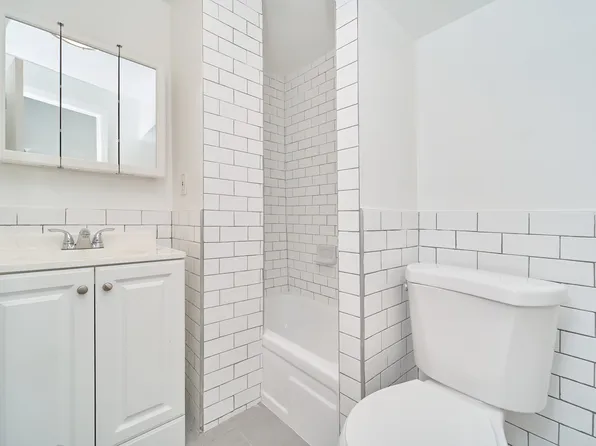 326 East 74th Street image 3 of 6