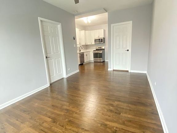 4th image of 2309 N Milwaukee Ave #11-A