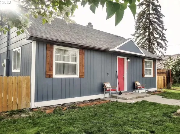 805 4th St, Baker City, OR 97814