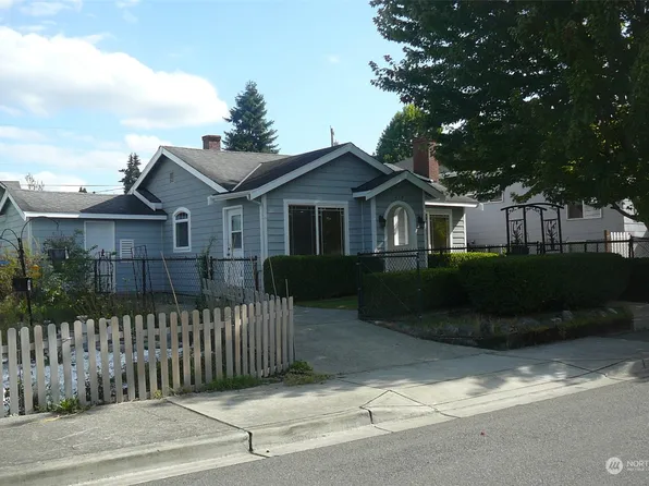 212 F Street, Auburn, WA 98002