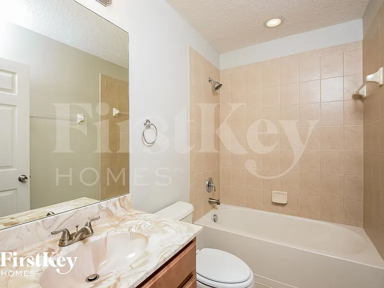 9576 Silver Buttonwood St — Photo 14