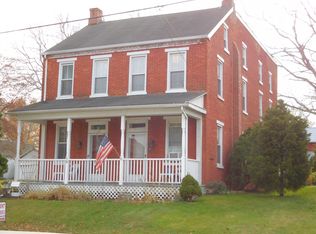 72 W Main St APT 2, Salunga, PA 17538