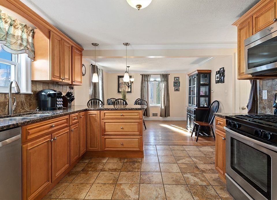 58 Dudley St, Saugus, MA 01906 Zillow