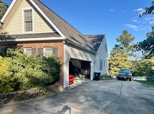 58 Loblolly Ct, Sanford, NC 27332