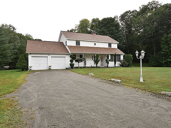 2nd image of 702 Greenville Ave