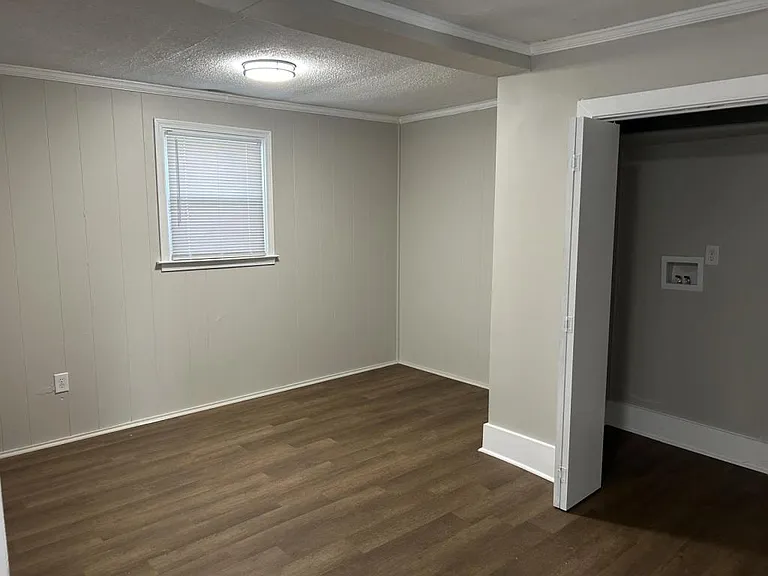 1105 Harmony St — Photo 4