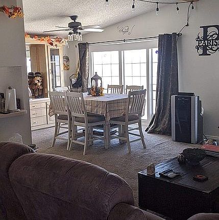5th image of 782 W Crescent Dr