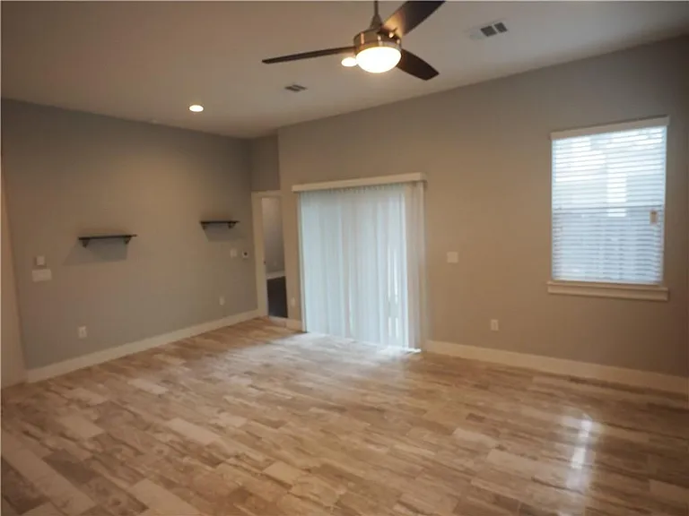 6913 Providence Ave #A — Photo 20
