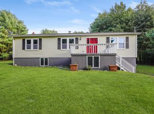 106 Witch Hazel Ln, Milford, PA 18337