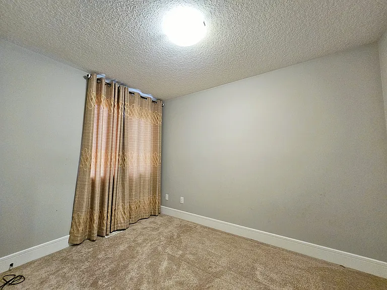 546 Albany Way NW — Photo 12