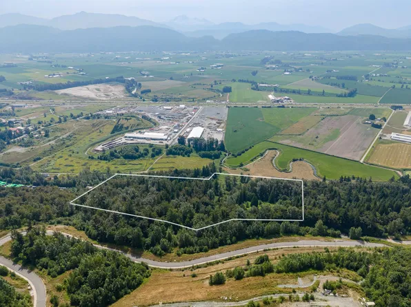 36650 Lower Sumas Mountain Rd, Abbotsford, BC V3G 2J3