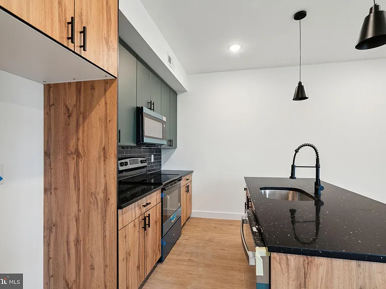 4181 Mantua Ave #6 — Photo 5