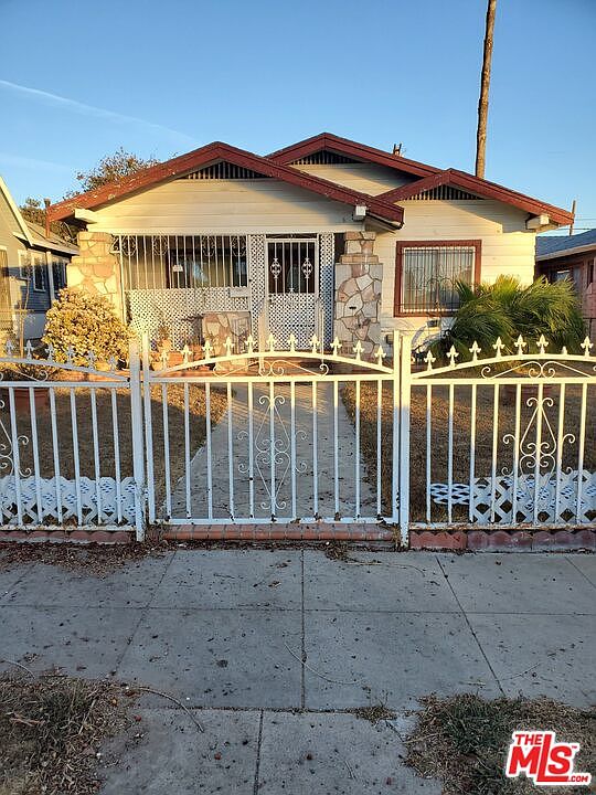 1st image of 3506 S Gramercy Pl