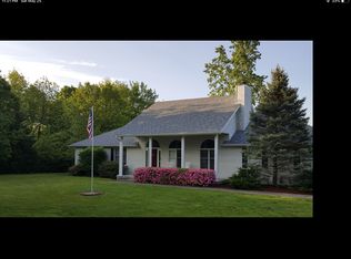 25305 Spratt Rd, Weston, MO 64098