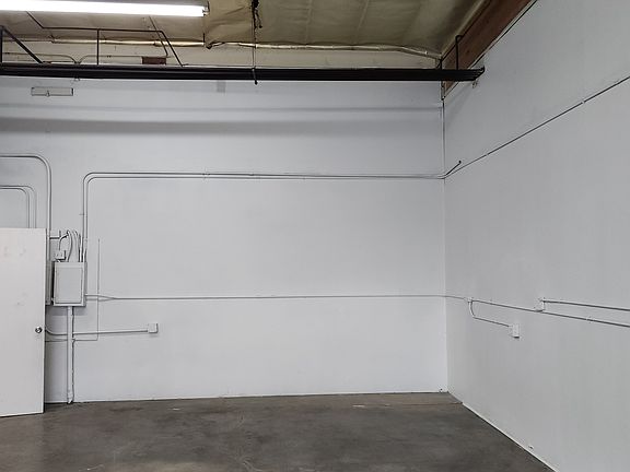 3rd image of 9345 Melvin Ave #6