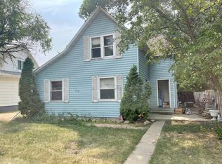 608 E 7th Ave, Redfield, SD 57469