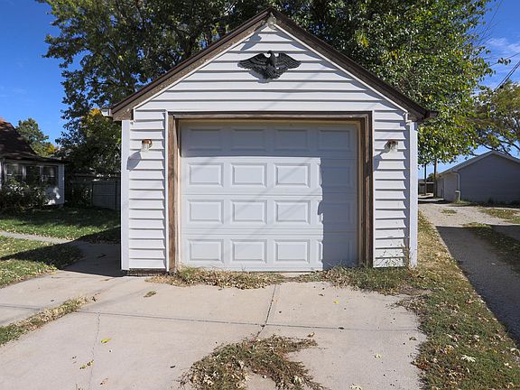 4th image of 2315 Avenue C