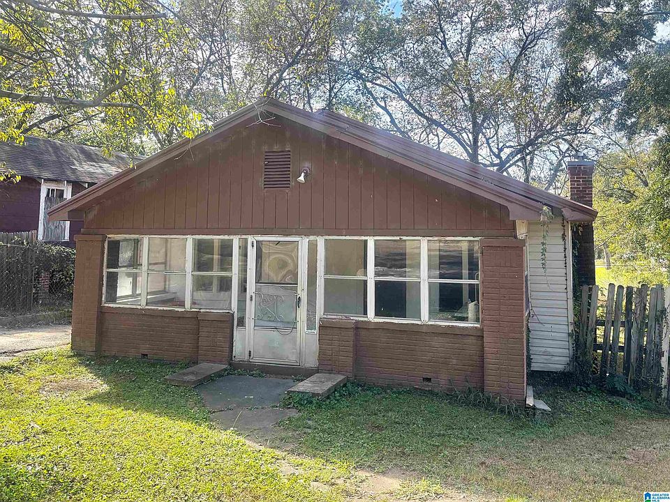 1st image of 3210 Avenue B