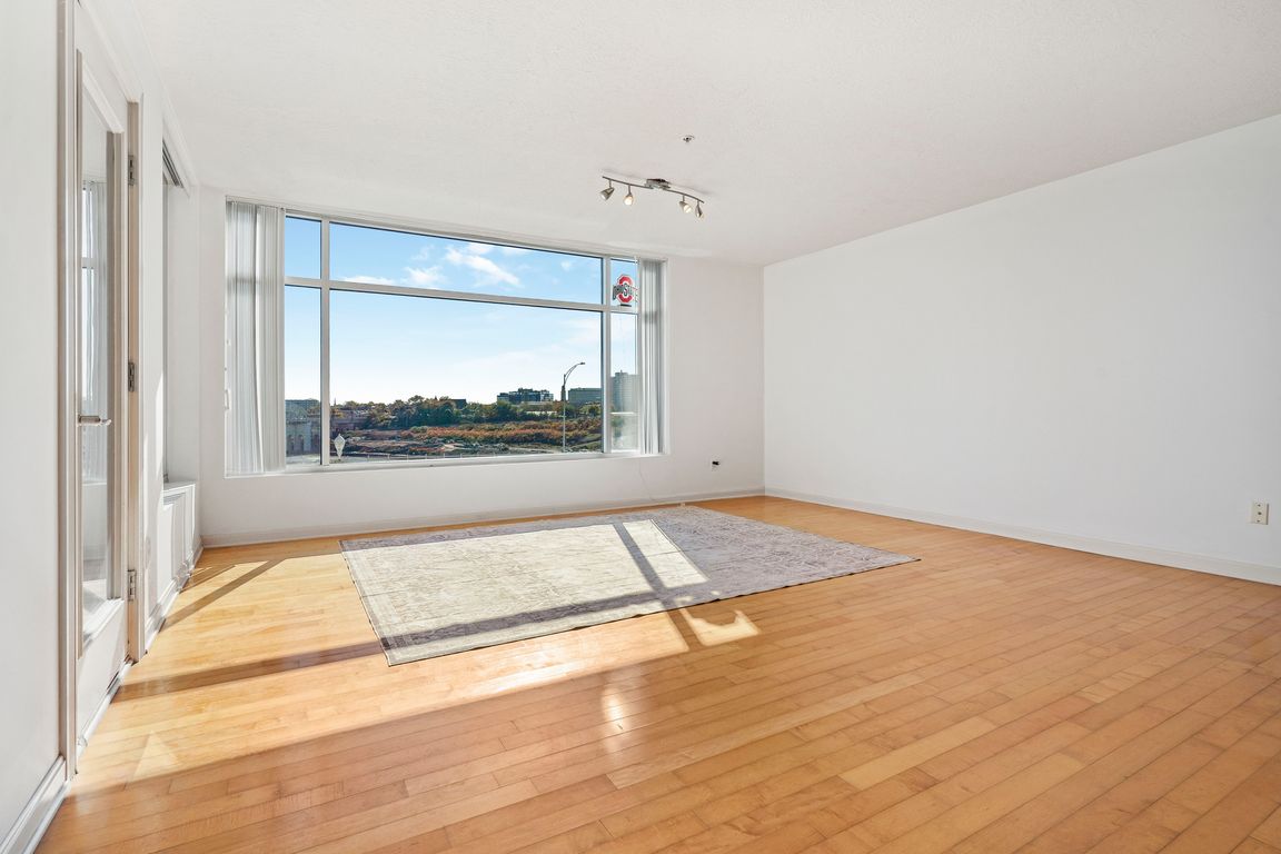 next background image