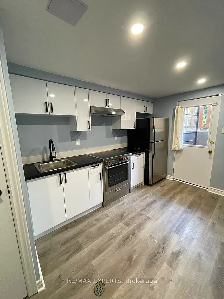 2 bed, $1,700 — Photo 4