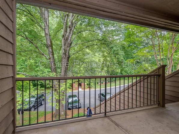 3617 Colony Crossing Dr, Charlotte, NC 28226