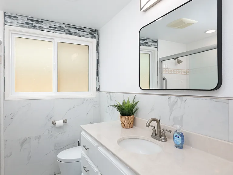 9451 Hyannis Port Dr — Photo 12