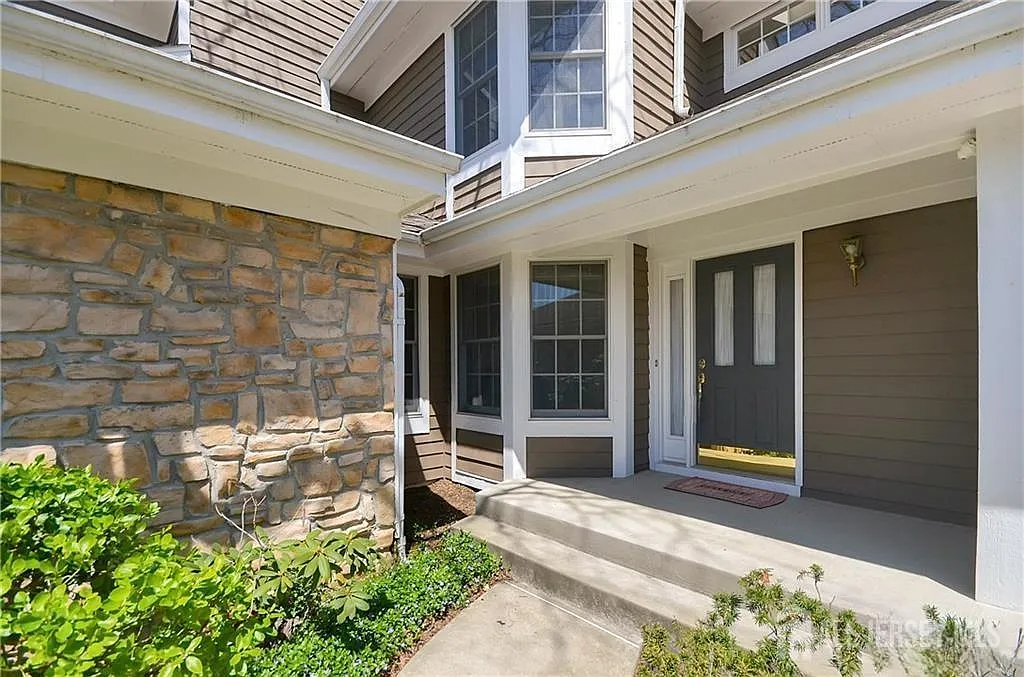 Building Photo - 22 Briarwood Ct