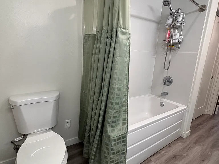 Private Master Ensuite Bathroom