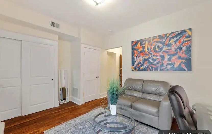 6136 Delmar Blvd — Photo 3