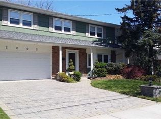 2005 Henry St, Bellmore, NY 11710
