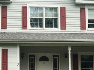 3 Woodcrest Dr, Queensbury, NY 12804