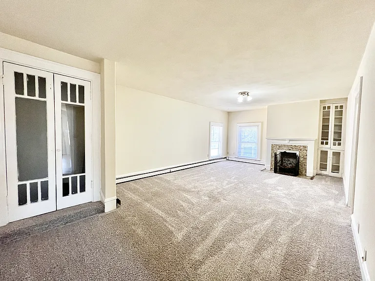 521 E Court St #4 — Photo 7