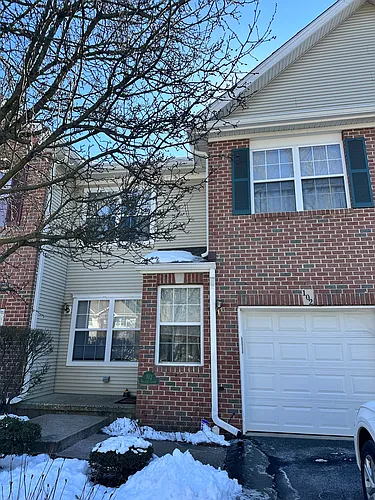 102 Somerset Ct Photo 1