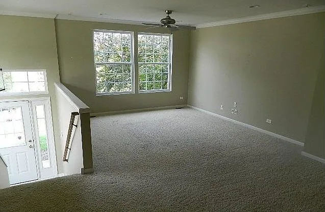 631 Conservatory Ln — Photo 8