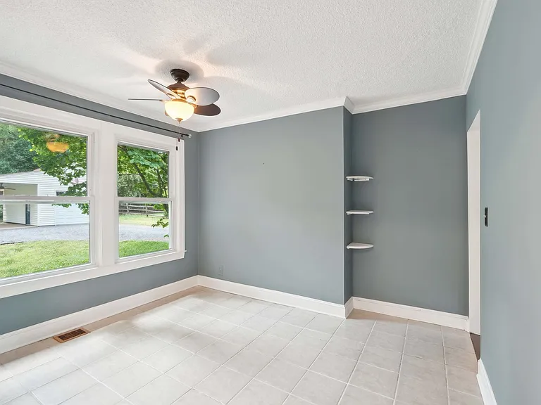 4800 Doris Ave — Photo 18