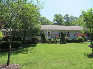 137 Maple Ridge Rd, Milford, PA 18337