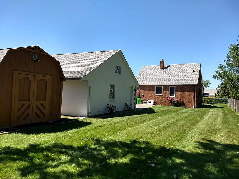 21480 Arbor Ave — Photo 3