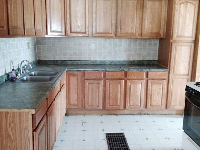 2nd image of 1210 Bechtel Ave