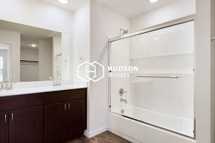 121 Hesed St — Photo 7