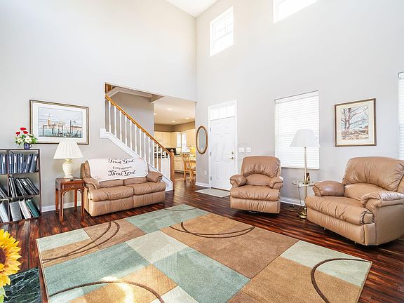 5th image of 3734 Renwick Ln