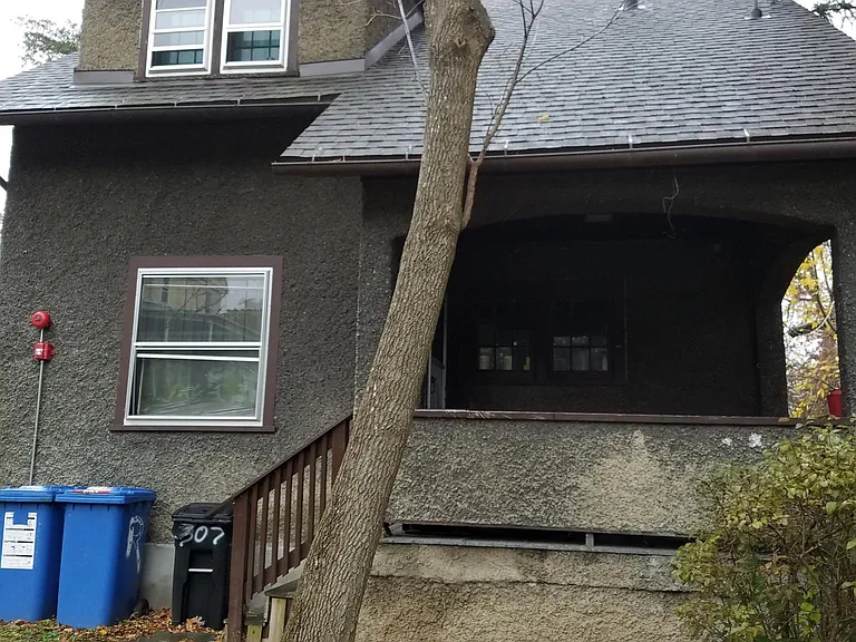 307 Wait Ave — Photo 4