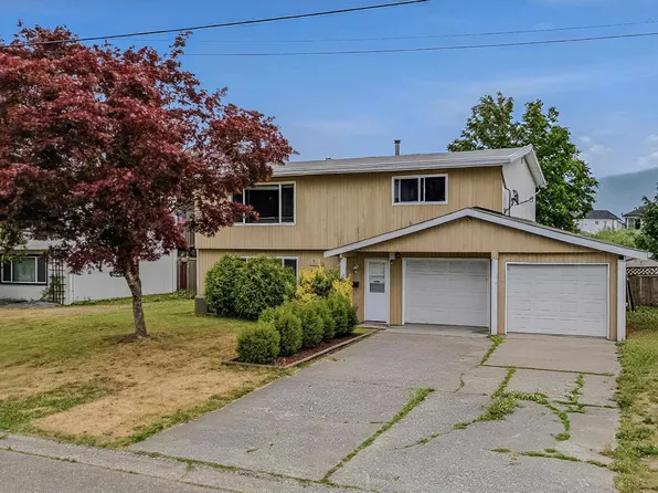 9324 James St, Chilliwack, BC V2P 6G9