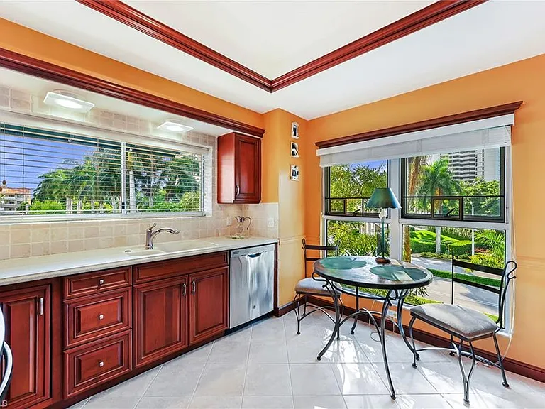 4560 Gulf Shore Blvd N #3-213 — Photo 10