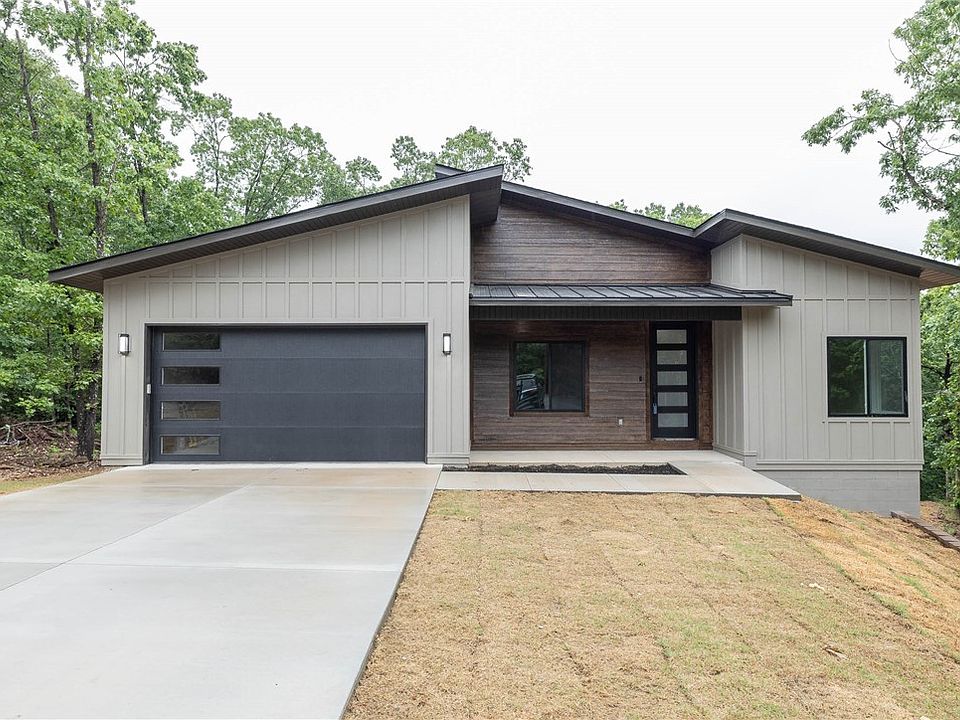 1st image of 3 Glasgow Cir