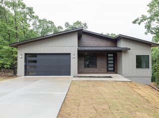 3 Glasgow Cir, Bella Vista, AR 72715