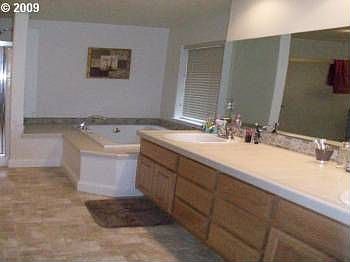 3rd image of 4830 SE Montego Dr