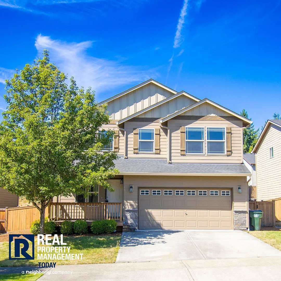 SpaSpacious 4-Bedroom Lacey Home with Loft, A/C, Fenced Yard & 2-Car Garage! — Photo 1