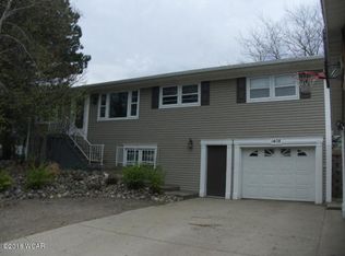 1408 Floyd Wild Dr, Marshall, MN 56258