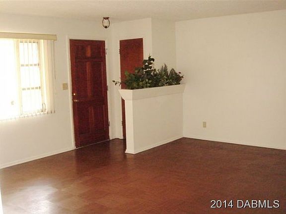 5th image of 614 Marco St