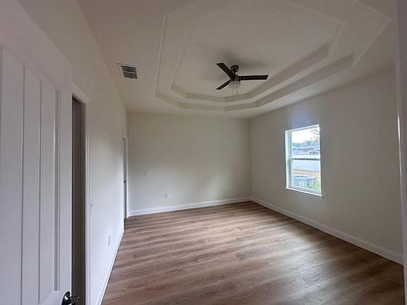 3rd image of 15 Regina Ln #B